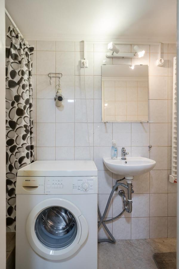 Bpr Simply Azure Apartment Boedapest Buitenkant foto